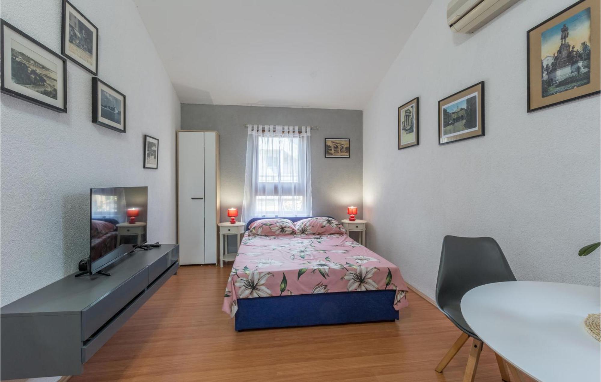 Beautiful Apartment In Jadreski With Wifi Exterior photo